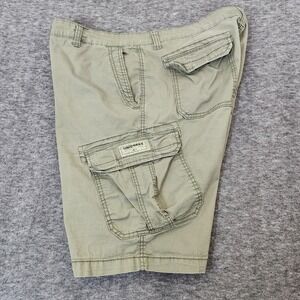UNIONBAY Men's Cargo Shorts With Pockets. Military Green. Size 42